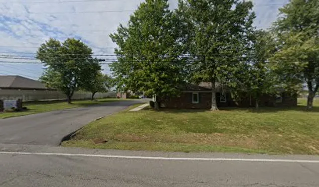 Dixon Manor Apartments