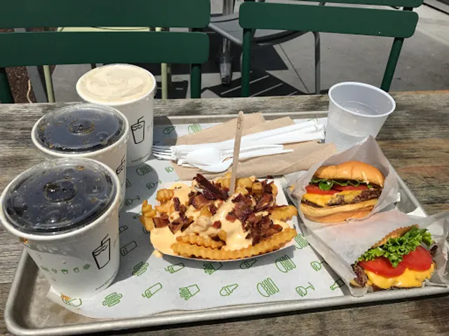 Shake Shack Westbury