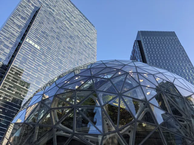 Amazon Meeting Center (SEA45)