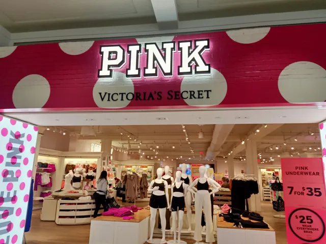 Victoria's Secret & PINK