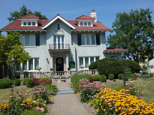 Hanover House Bed & Breakfast