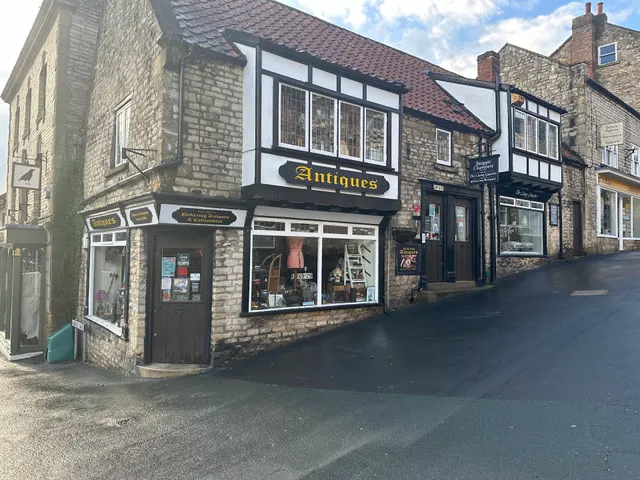 Bumblebee Cottage Pickering