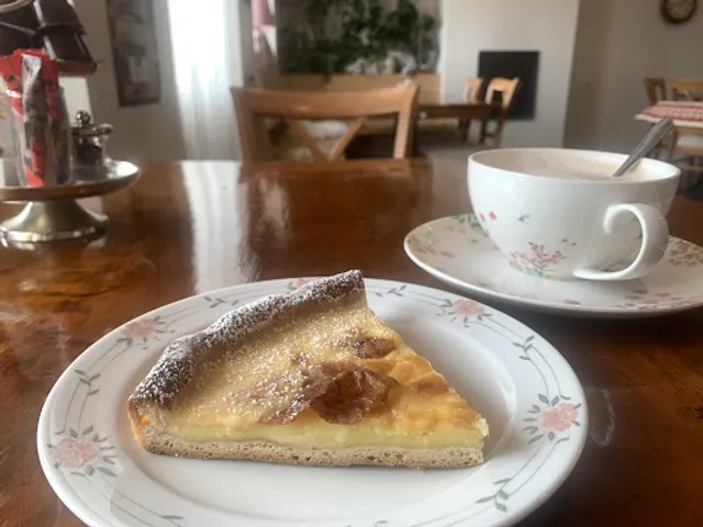 Over time - Bakery - Pastry - Tea room