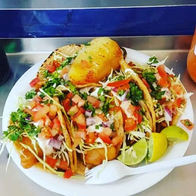Mariscos El Bigotón