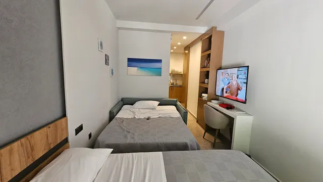 DEMS central stay VOLOS