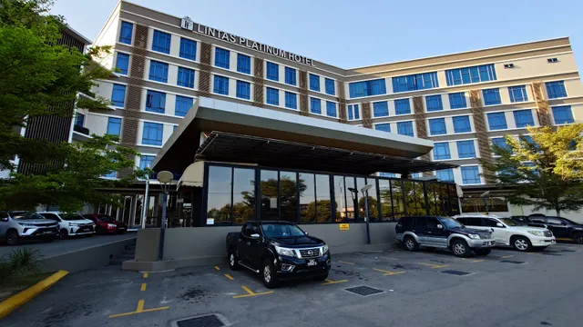Lintas Platinum Hotel