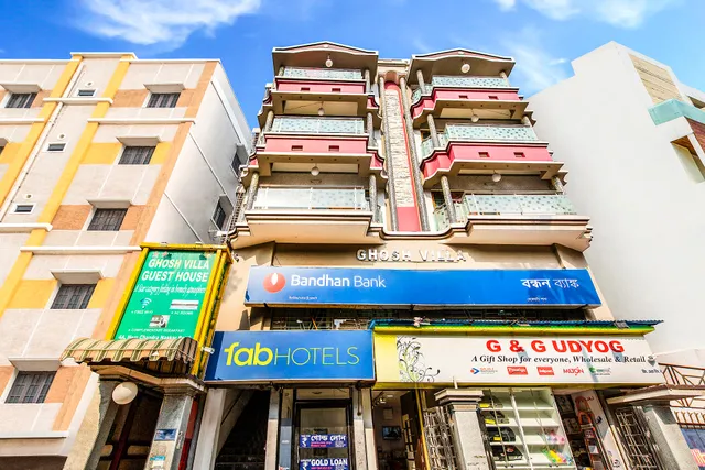 FabHotel Ghosh Villa Guest House