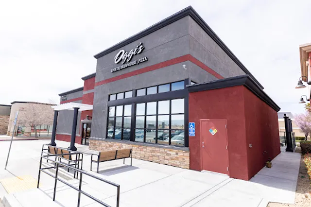 Oggi's Sports | Brewhouse |Pizza