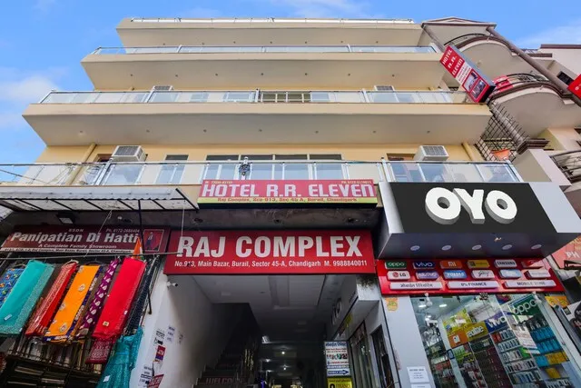 Collection O Hotel R.R Eleven