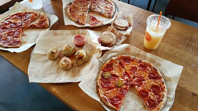 Blaze Pizza