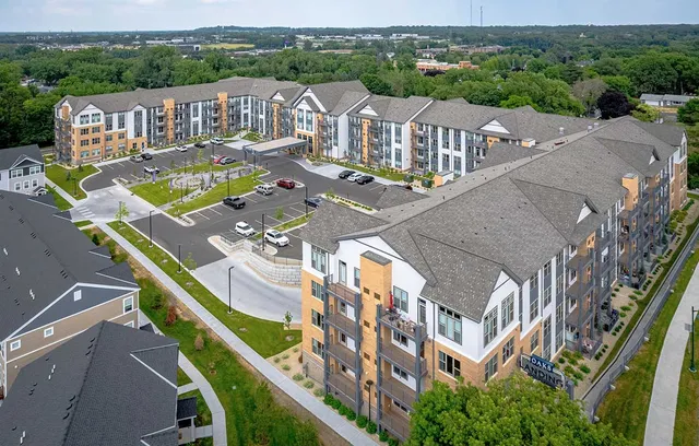 Oaks Landing 55+ Apartments