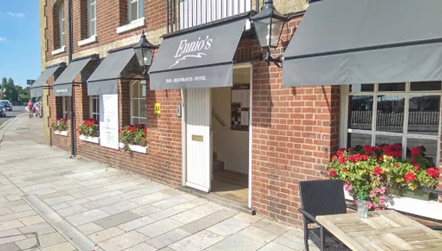 Ennios Ristorante & Boutique Rooms