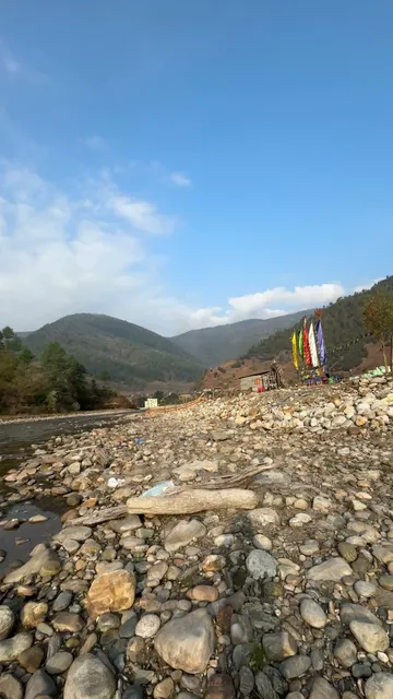 THE HIKE TOURS AND TRAVELS - TRAVEL AGENCY , CAR RENTAL SERVICE, TAXI/CAB SERVICE, TOUR OPERATOR IN TEZPUR AND GUWAHATI