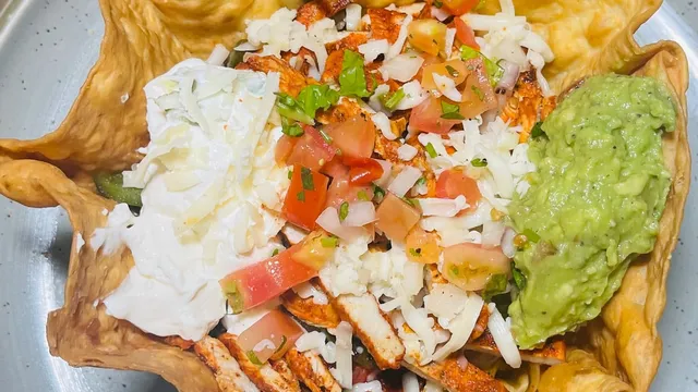 COMAL BAR AND GRILL #2(CENTRAL POINT)