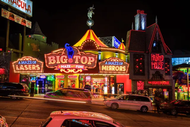 Big Top Amazing Mirror & Laser Maze