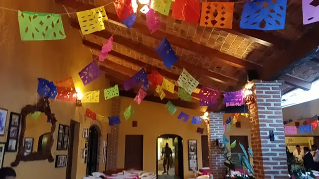 Viva México La Casa de los Granados