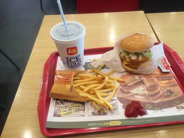 롯데리아 부천시청역점