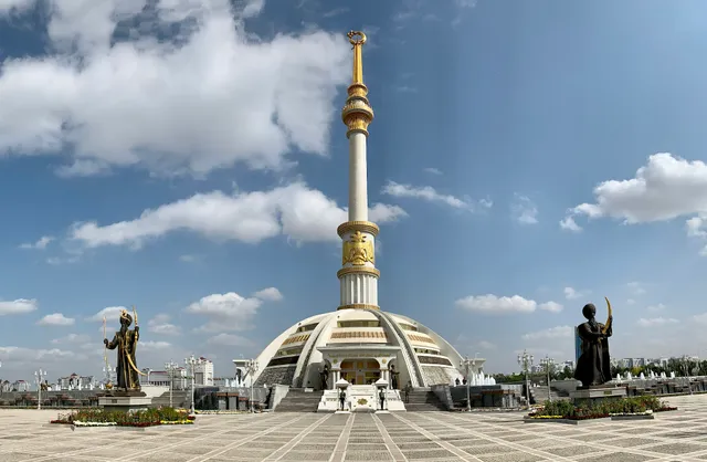 Independence Monument