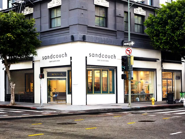 Sandcouch Cafe