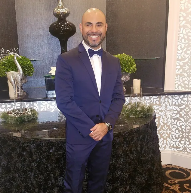 MELO ENTERTAINMENT (Bilingual DJ)