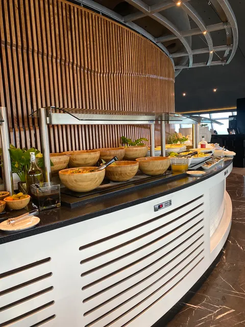 مطعم ابراج الكويت المشروعات السياحيه