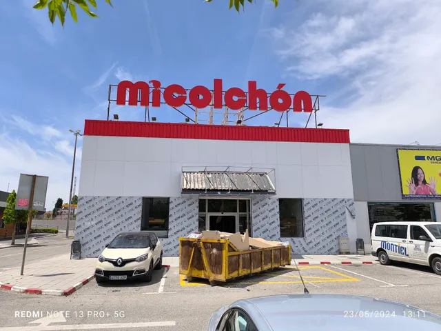 Albán Commercial Park