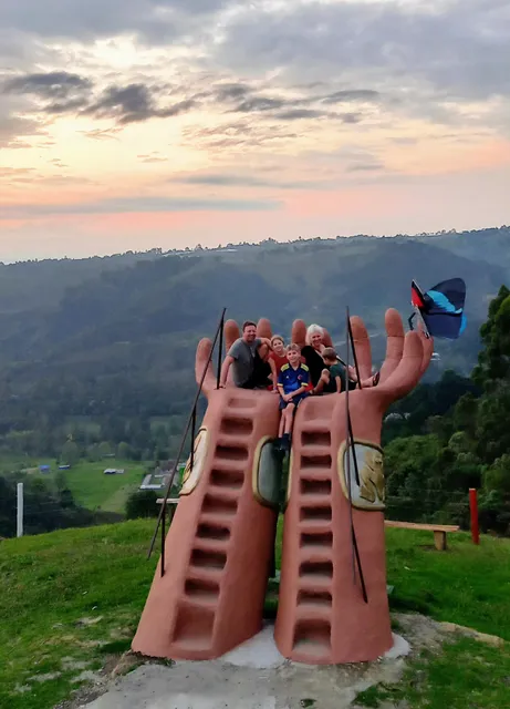 Mirador en las manos de Dios