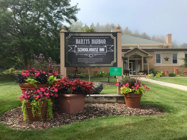 Baileys Harbor Schoolhouse Inn