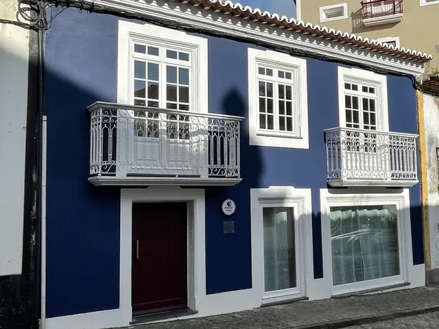 Partenope Hostel & Suites