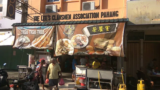 Restoran Tiga Tiga Tiga