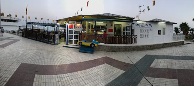 Chiringuito Delfín EL Canito