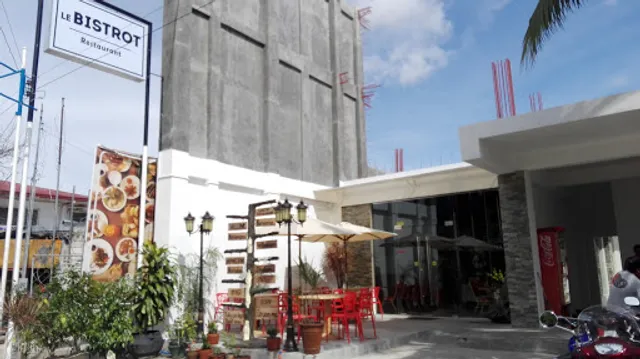 Le Bistro Restaurant