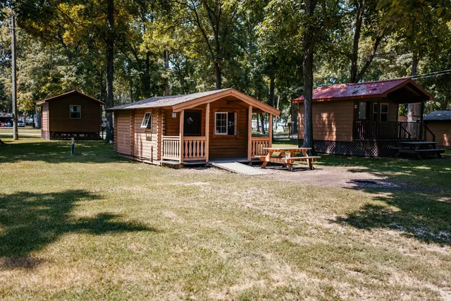 Sun Retreats Amherstburg