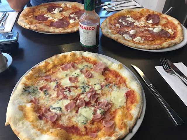 D'Lounge Millennium City