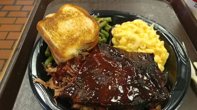 Hog Wild Pit Bar-B-Q