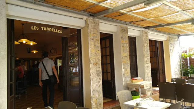 Restaurant les Tonnelles