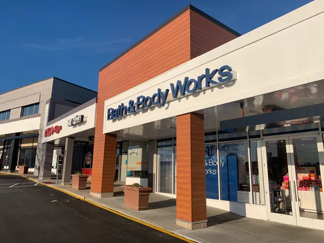 Prices Corner Shopping Center