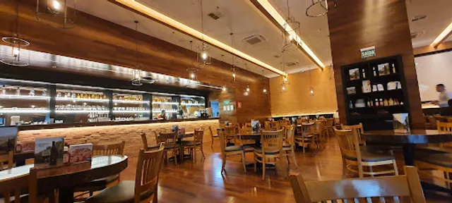 Madero Boulevard Shopping