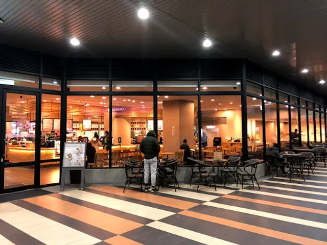 STARBUCKS Carrefour Fengyuan Shop
