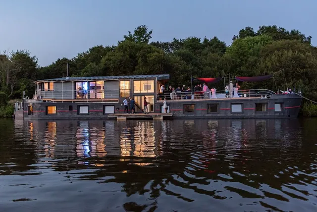 La Rivière House - Péniche Carpe Diem