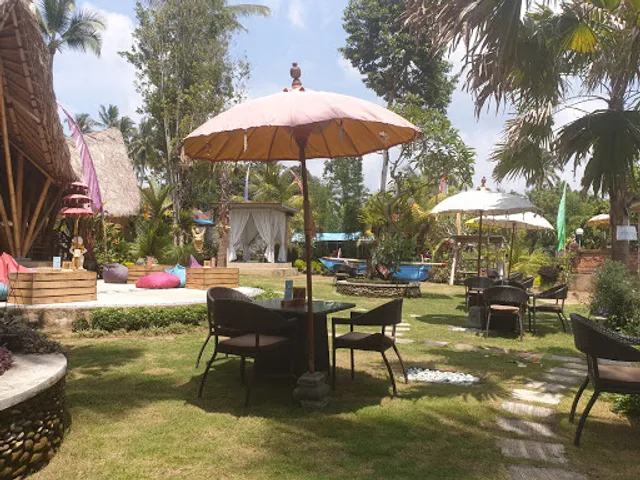 THE KAWI RESTO POOL AND BAR