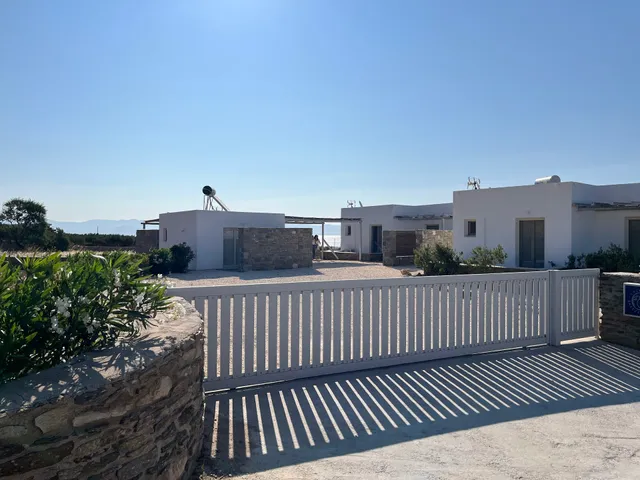 Cycladic Breeze Villa's