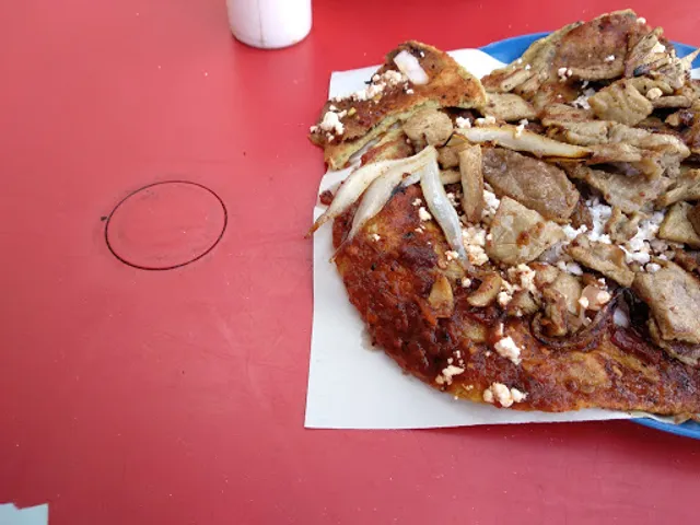 Antojitos Paco de la 14 sur