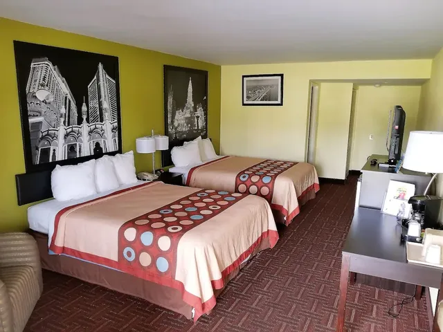 Red Carpet Inn and Suites