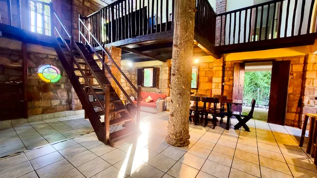 Miko Loko Hospedaria