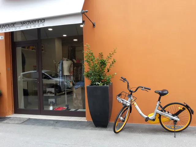 Nuvola Ravenna Fashion Stock Outlet