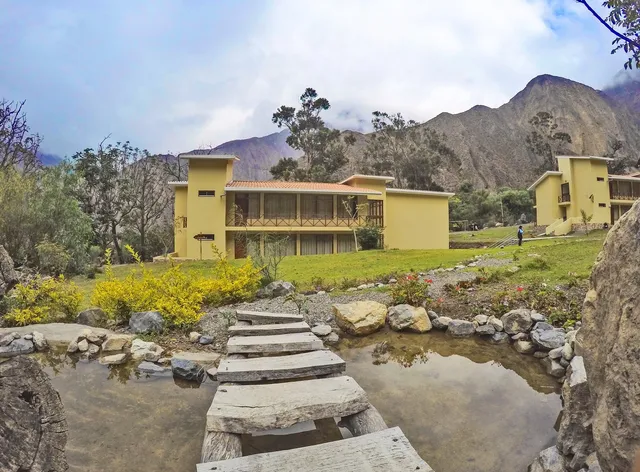 Fundo Hotel Ayarpongo Churin