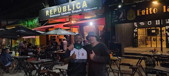 Republica-Espetaria-Burguer