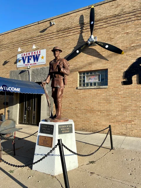 Kee Stirs at the VFW