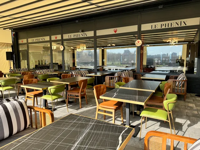 Le Phenix